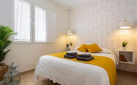 Azafran Suites